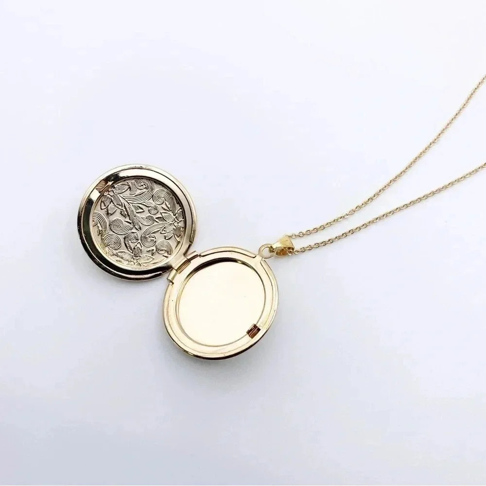 COIN Locket Necklace 925 Sterling Silver - Picture 2 of 9